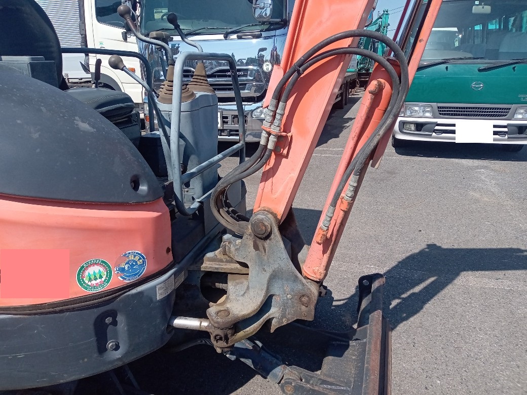 HITACHI Hydraulic Excavator / ZX20U – JIKO TRADING